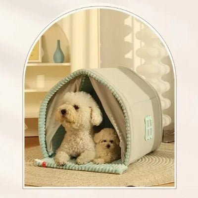 cabane-chien-interieur-spacieuse