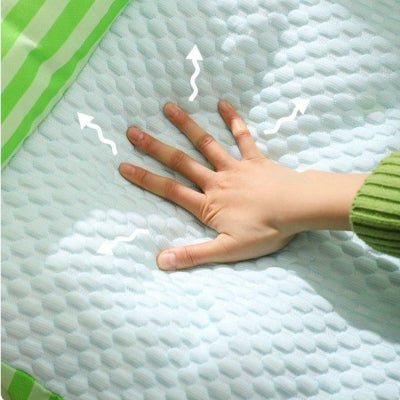 Canapé lit pour chien tissu soie glacé