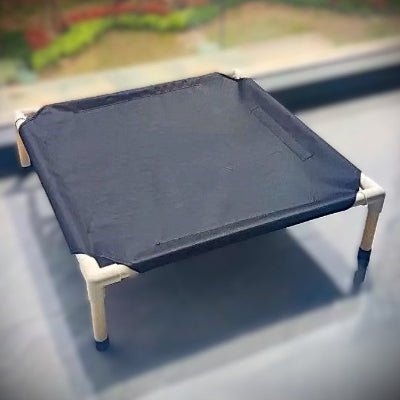 Lit pour chien surélevé noir